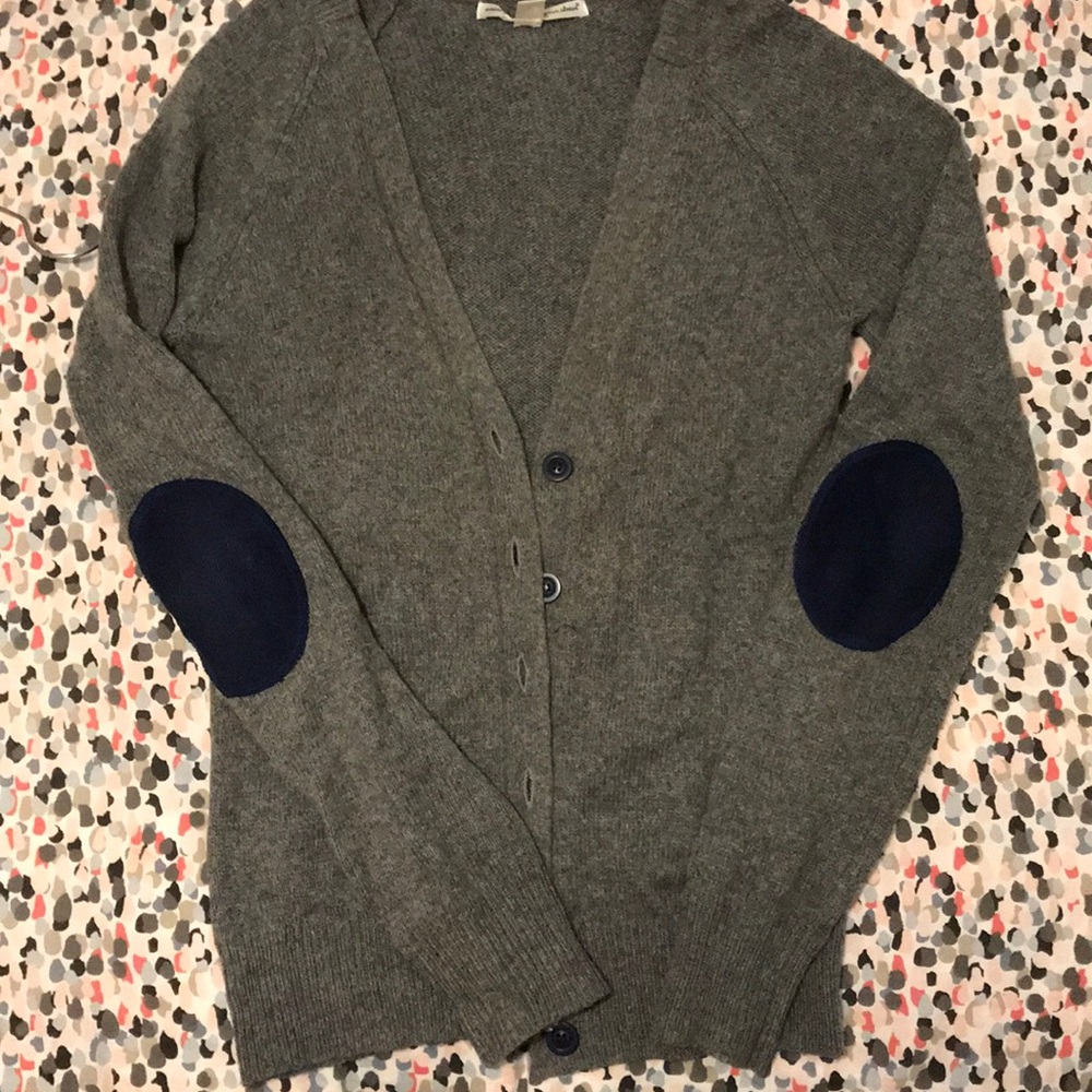 Gray cardigan with elbow patch size S